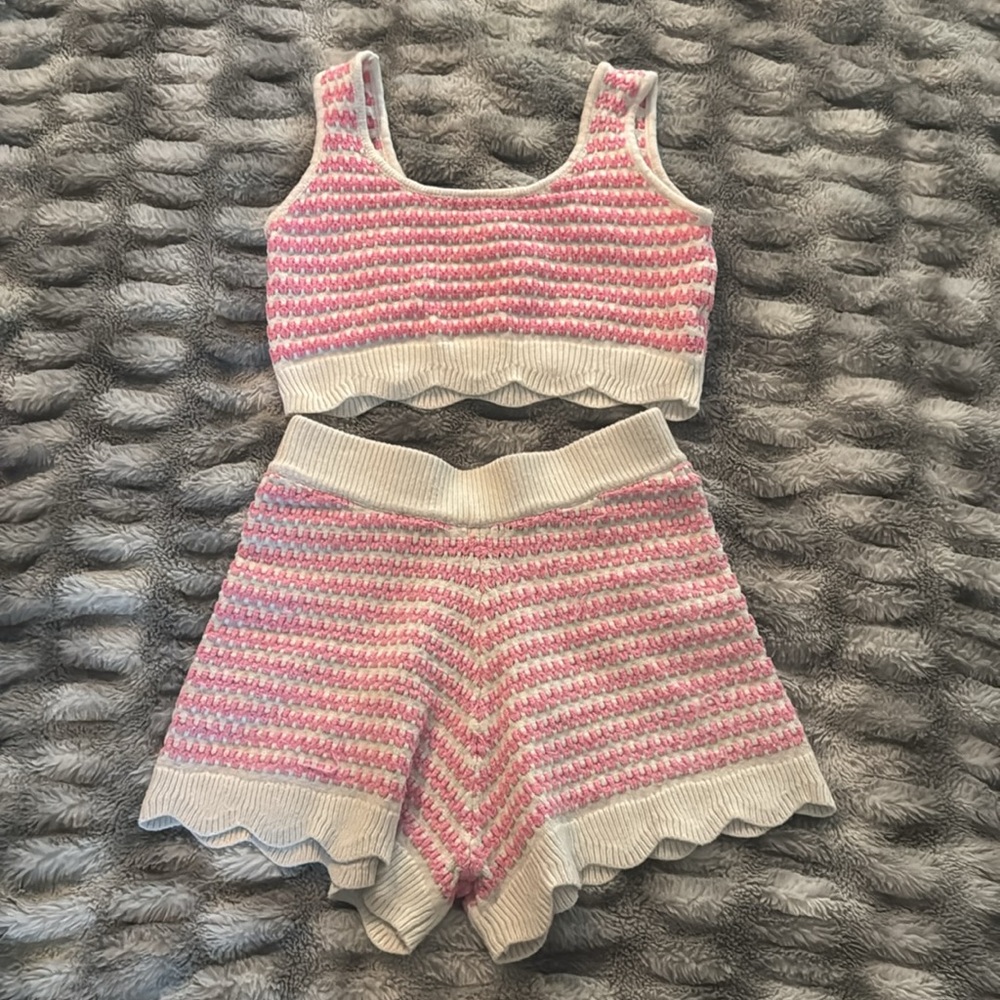 SET yllw yellow the label pink NINA KNIT sweater crop top shirt pink shorts MED